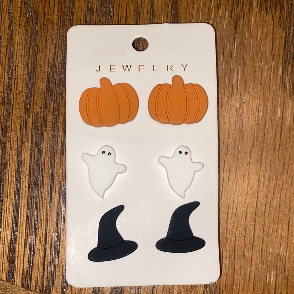 NWT HALLOWEEN FALL Fashion Post Earrings